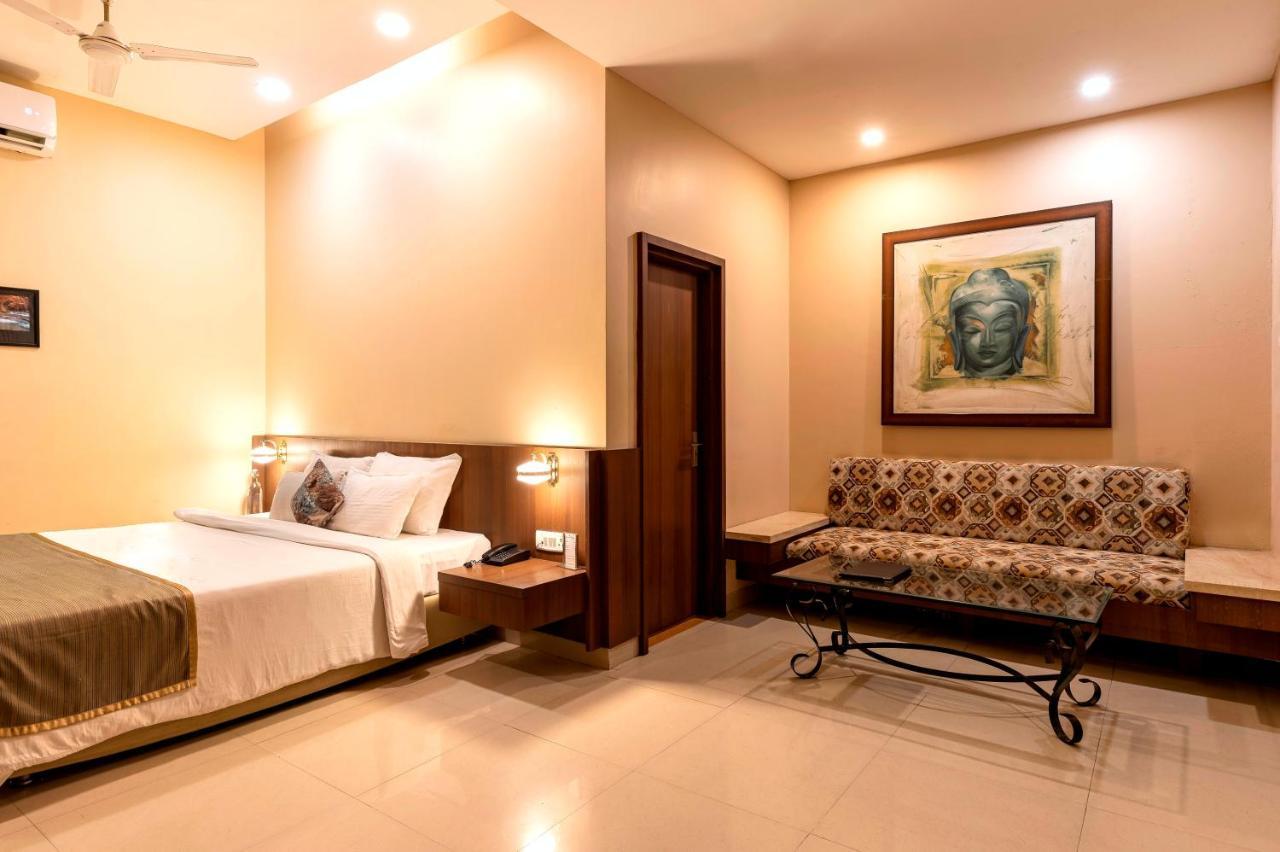 בהופאל Kwality'S Motel Shiraz מראה חיצוני תמונה