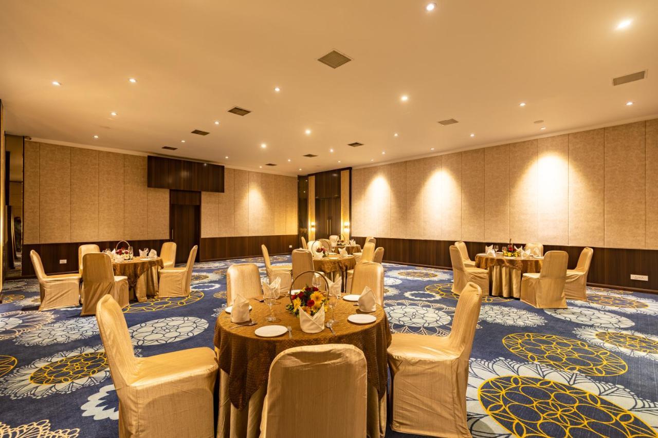 בהופאל Kwality'S Motel Shiraz מראה חיצוני תמונה